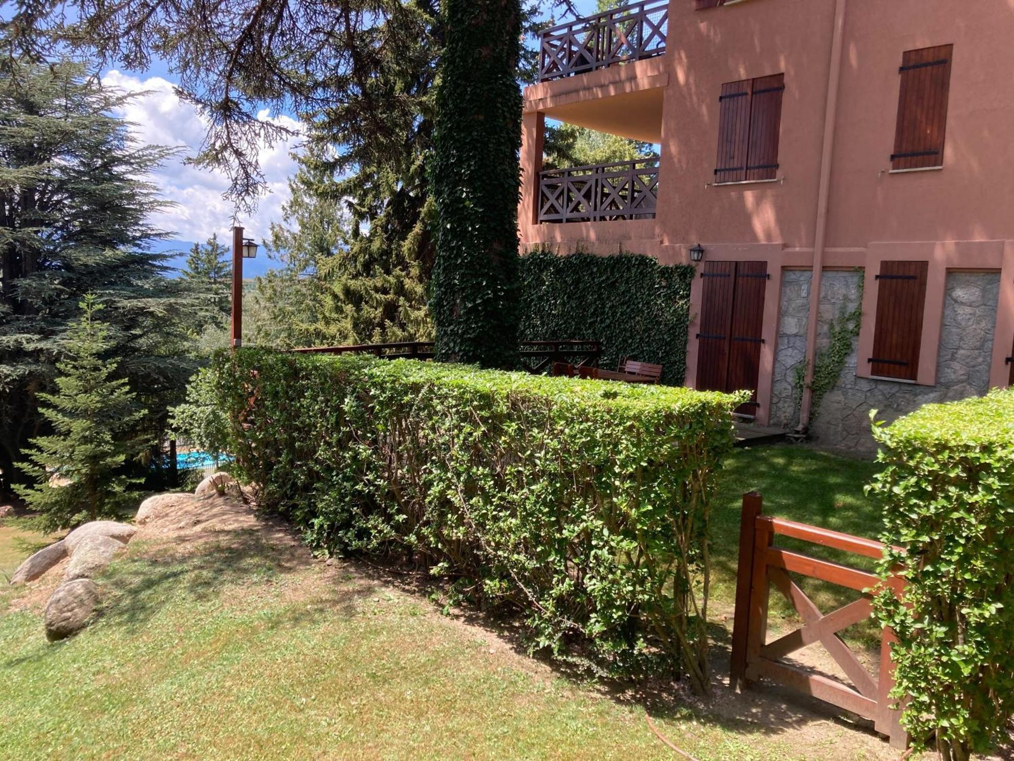 Apartamento Con Jardin - Montana Park Enveitg エクステリア 写真