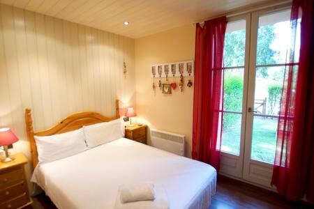 Apartamento Con Jardin - Montana Park Enveitg エクステリア 写真